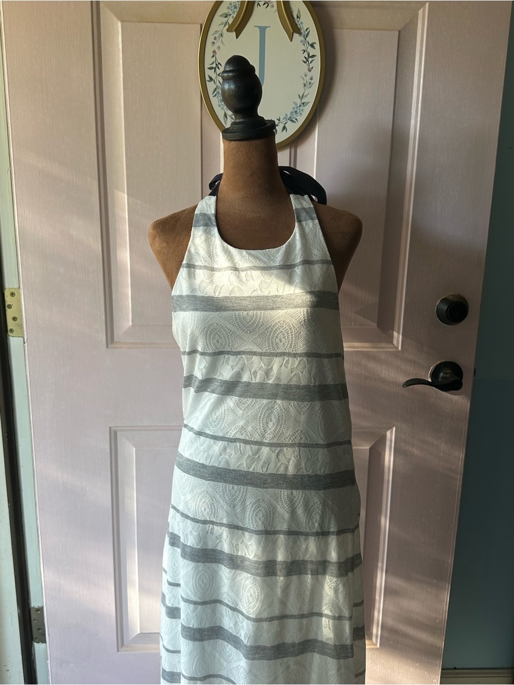 Mark + James by Badgley Mischka Size M Lace Halter Maxi Dress Open Back
